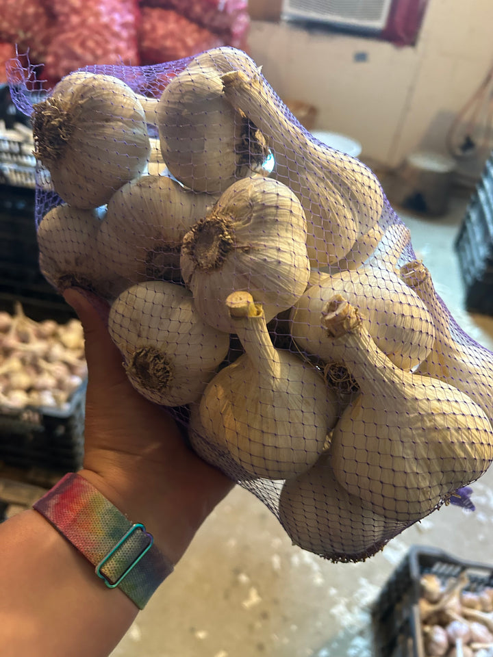 German Hardy Porcelain Garlic- Certified Organic